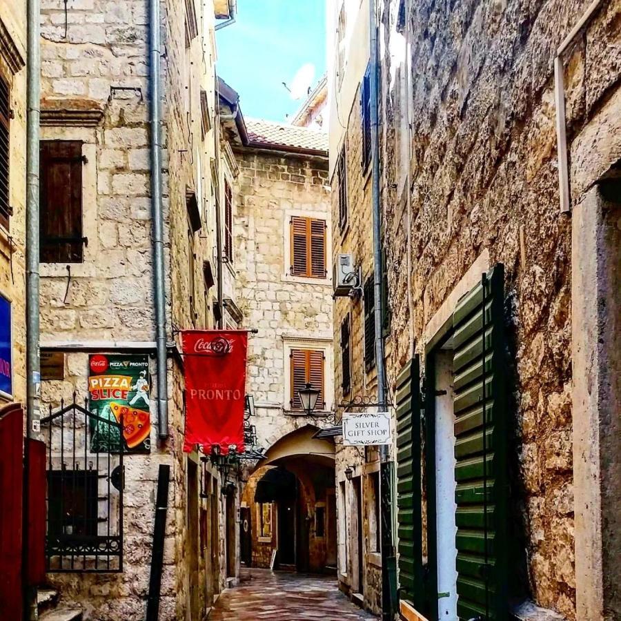 Apartamento Old Town Kotor Square Exterior foto